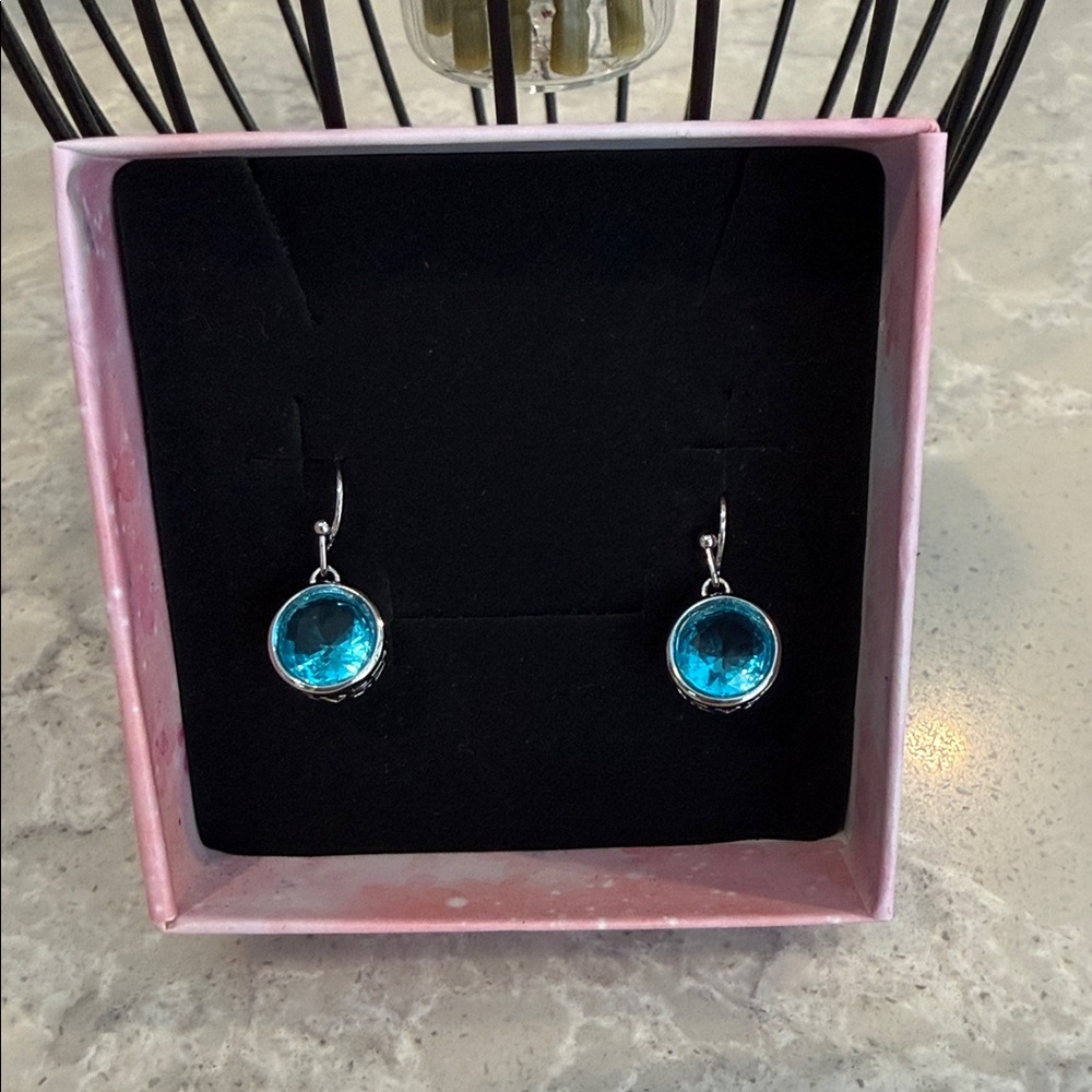 Blue filigree dangle, silver earrings